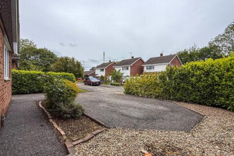 Generous Frontage & Driveway