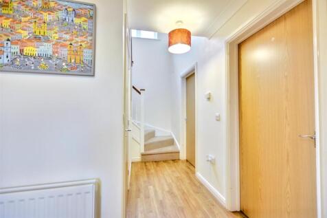 Entrance Hall_1.jpeg
