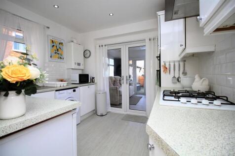 Kitchen..jpg
