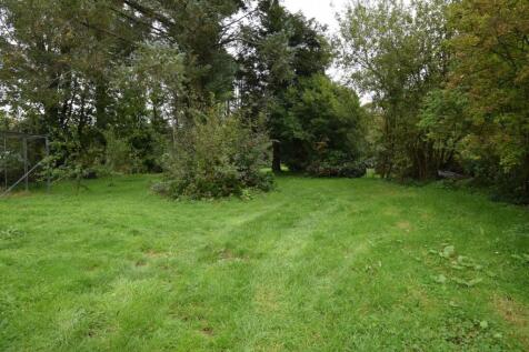 Land at Rear (5).JPG