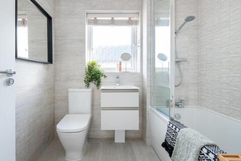 Energy-efficient family bathroom