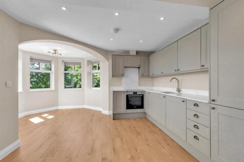 kitchen .jpg