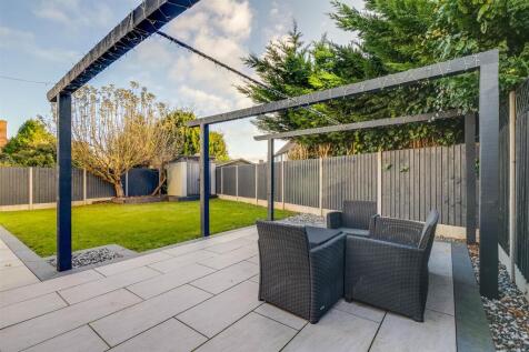 Meadow Way 4-11a.jpg