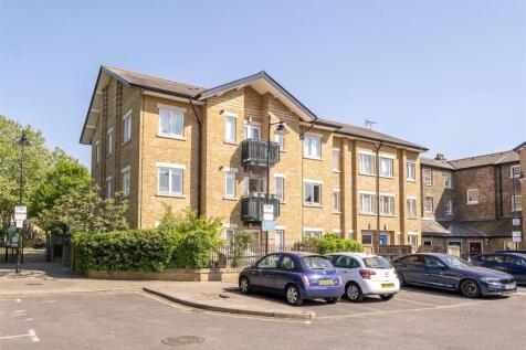Union Close, E11