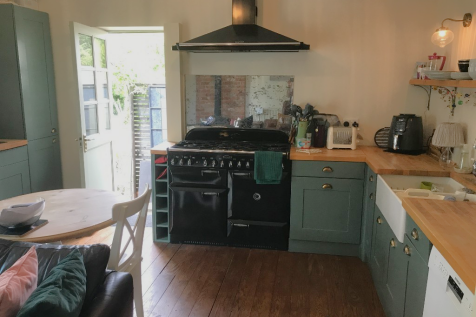 Kitchen/Sitting room