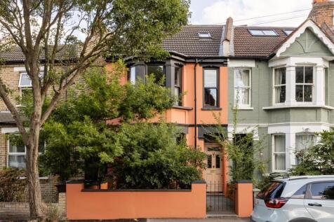 Havant Road, E17