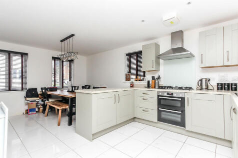 Kitchen/Dining Ro...