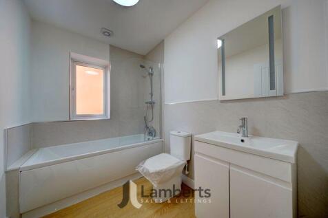 Modern Three Piece Bathroom