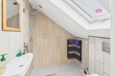 Shower,(Flat B)