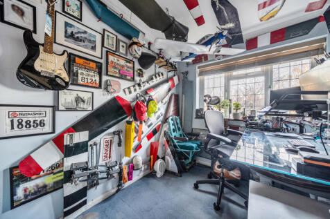 1381989-20-691b6f...