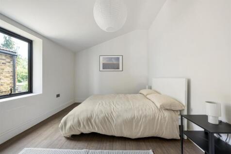 Sebert Road, E7