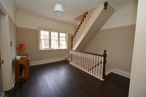 landing & stairs.JPG