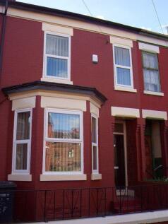 5 bedroom Terraced to rent