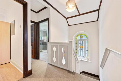 WH - 41 Rossdale - Landing3 (1).JPG