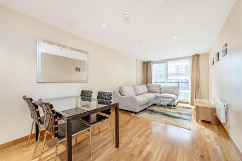 A bright and spacious 2 double bedroom apartment located on the 3rd floor of this popular modern development. This well presented property further benefits from an open plan reception room with integr