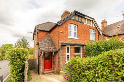 3 Bedroom Semi-Detached in GU4 8LU