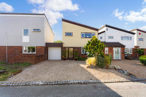 8 BEESTON CLOSE-21.jpg
