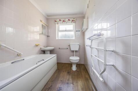 16 Woodlands, 32 Lindsay Road, Poole-PorticoMarket