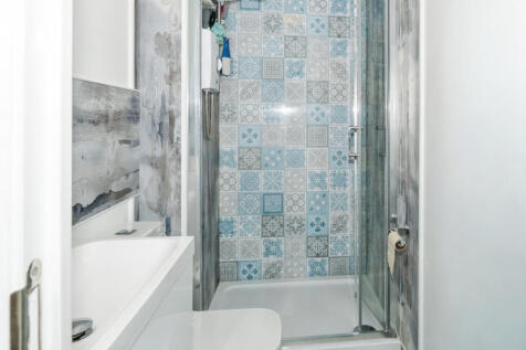 En Suite Shower Room