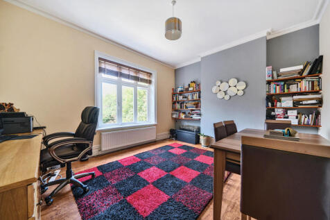 1315035-5-685b900...