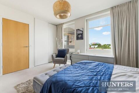 ISAMBARD COURT FLAT 9.jpg