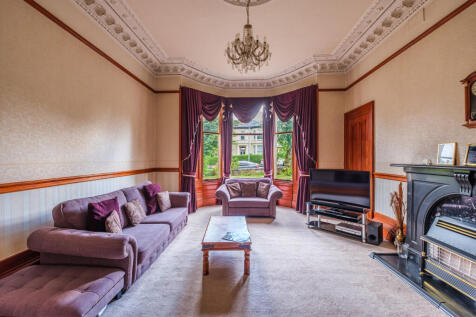 5 bed, 2 bath House in Glasgow - Photo 6
