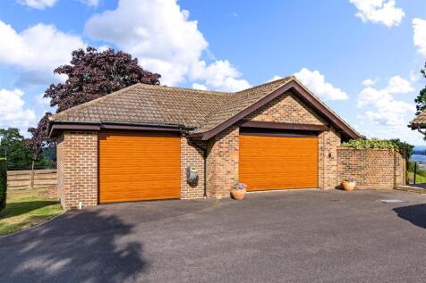 Maybury Farm, Double Garage