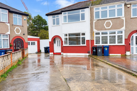 Rainy British Suburban Homes.png