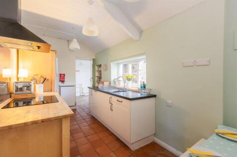 Corner Cottage-14.jpg