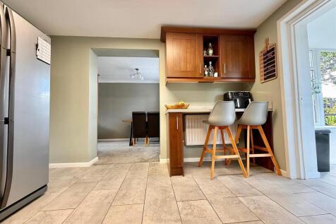 Kitchen / Breakfast Room