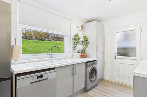 CAM05526G0-PR0064...