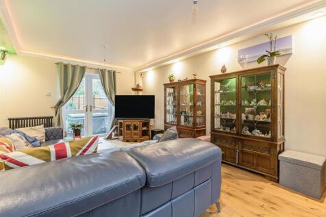 Sitting Room 1.jpg