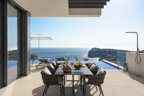Elegant designer villa with fantastic sea views in Cala Llamp