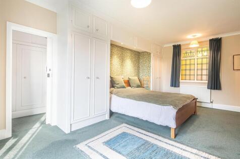 6 bed, 3 bath Detached in Sheffield - Photo 31