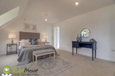 Master Bedroom at Station Road by Ben Brind EweMov