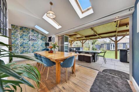 28HarboroughRdNorthWeb25.jpg