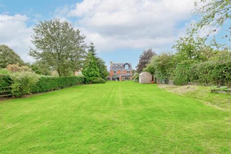 25 Church Street, Belton