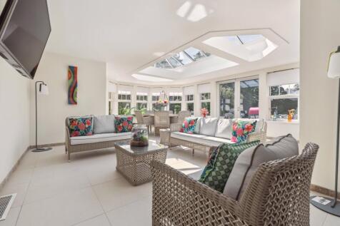 8 bed, 7 bath Detached in Glasgow - Photo 26