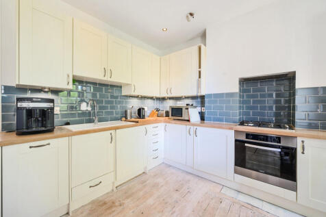 1349653-26-68bed3...