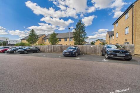 CAM02773G0-PR0360-STILL014