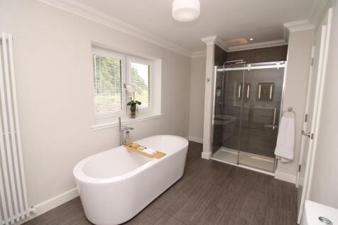 Principal Bedroom En Suite