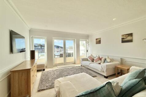 Lounge Onto Terrace.JPG