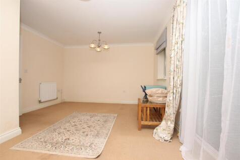 Living Room.JPG