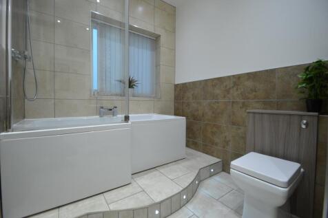 5. Bathroom-min
