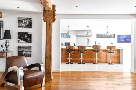 Kitchen/Reception