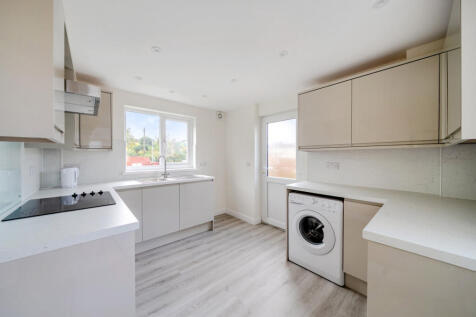 1366001-9-68f6158...