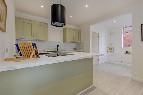 Impressive Extended Dining Kitchen