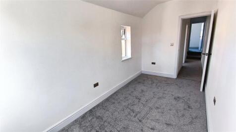 Bedroom 2 (1)