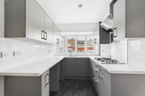 4 bed, 1 bath Semi-Detached in Birmingham - Photo 8