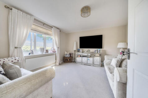 1349337-11-68cd5b...